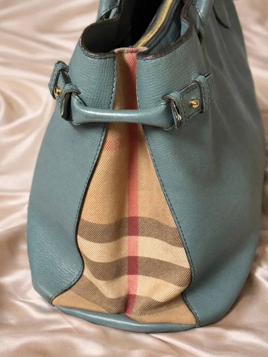 Burberry Medium Banner Tote House Check - Picture 3 of 12